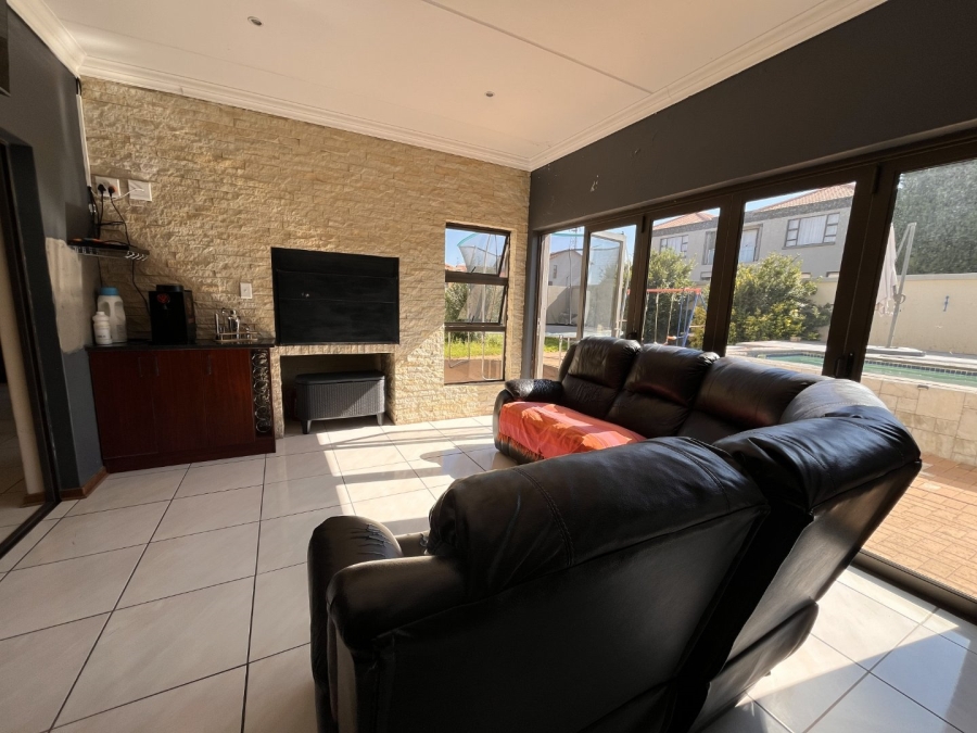 3 Bedroom Property for Sale in Lilyvale Free State